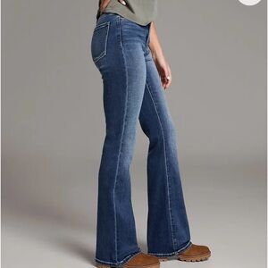 BKE Parker Women's Blue Boot Cut Jeans 34x34”